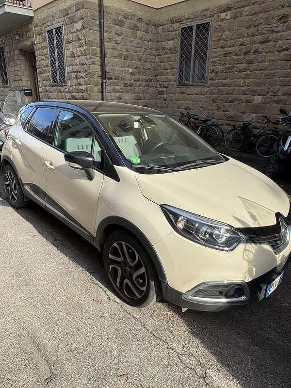Usata 2014 Renault Captur SUV | 7900 € (Ottimo prezzo) - Immagine 1/4