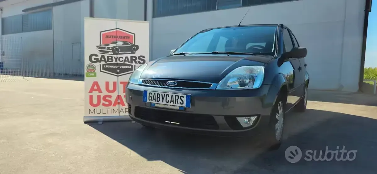 Usata Ford Fiesta 68 CV (50 kW) 2003 Utilitaria