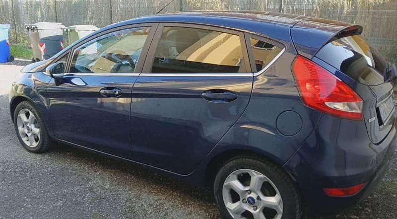Usata Ford Fiesta Titanium 95 CV (69 kW) 2011 Utilitaria
