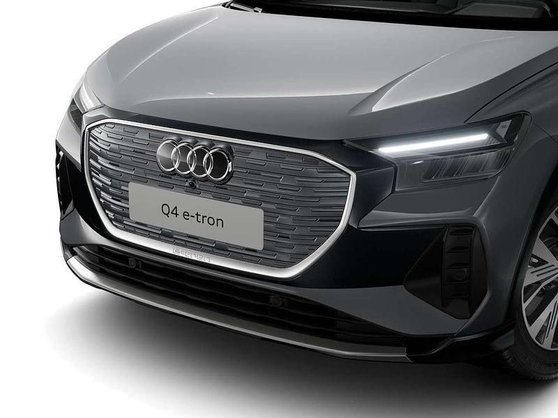 Nuova Audi Q4 e-tron 77 kW (105 CV) 2026 Grigio selce SUV