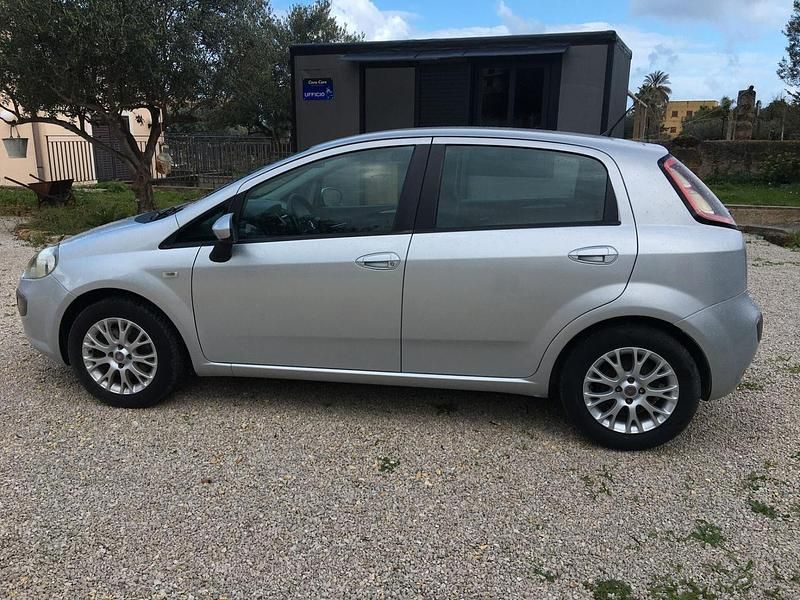 Usata Fiat Punto Evo Dynamic 95 CV (69 kW) 2012 Grigio Utilitaria