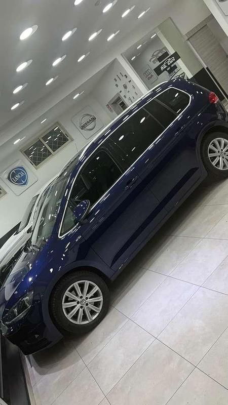Usata VW Touran Trendline 116 CV (85 kW) 2019 Blu/azzurro Monovolume