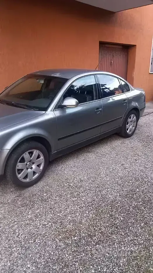Usata VW Passat 130 CV (95 kW) 2004 Grigio Berlina