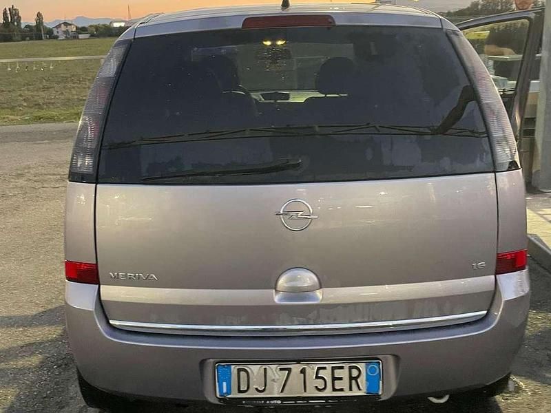 Usata Opel Meriva Cosmo 105 CV (77 kW) 2007 Grigio Monovolume