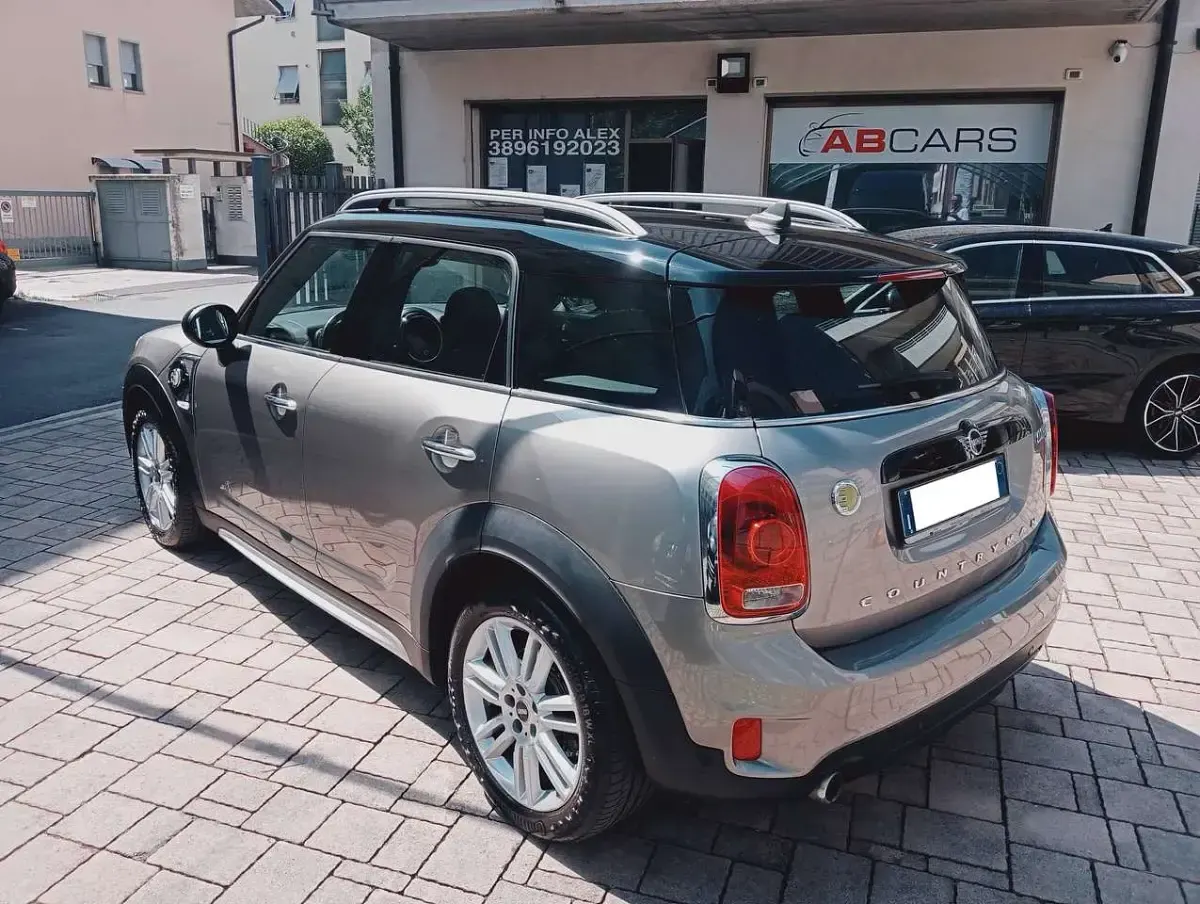 Usata Mini Cooper S Countryman Hype 224 CV (164 kW) 2018 Melting silver met SUV