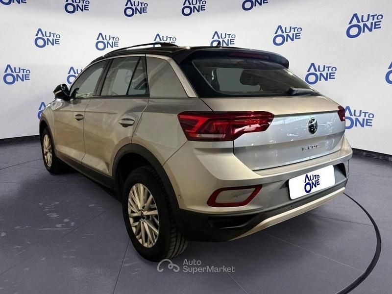 Usata VW T-Roc Life 116 CV (85 kW) 2025 Grigio SUV