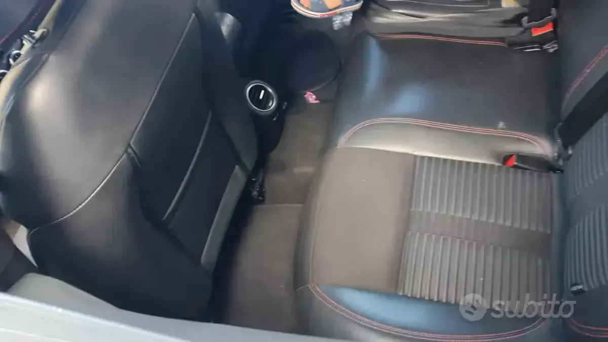 Usata Alfa Romeo Giulietta 105 CV (77 kW) 2011 Nero Utilitaria