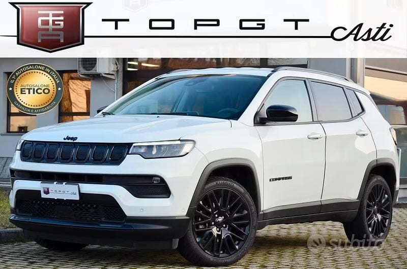 Occasion Jeep Compass Night Eagle 131 ch (96 kW) 2022 Blanc SUV
