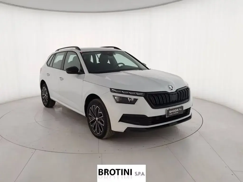 Usata Skoda Kamiq 95 CV (69 kW) 2023 Bianco metallizzato SUV