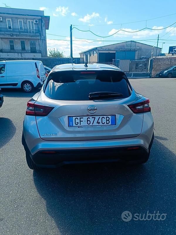 Usata Nissan Juke N-Connecta 114 CV (83 kW) 2021 Grigio SUV