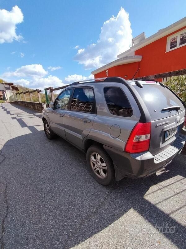 Usata Kia Sportage 141 CV (103 kW) 2005 Grigio SUV