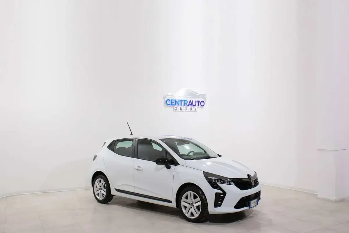 Usata Renault Clio V Evolution 101 CV (74 kW) 2024 Bianco Berlina