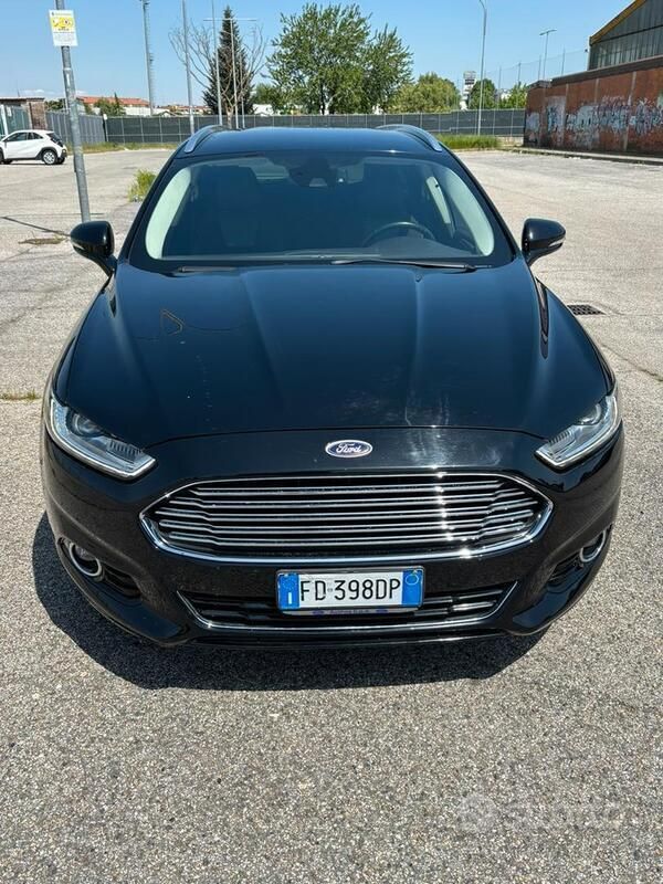 Usata Ford Mondeo 150 CV (110 kW) 2016 Nero Station wagon