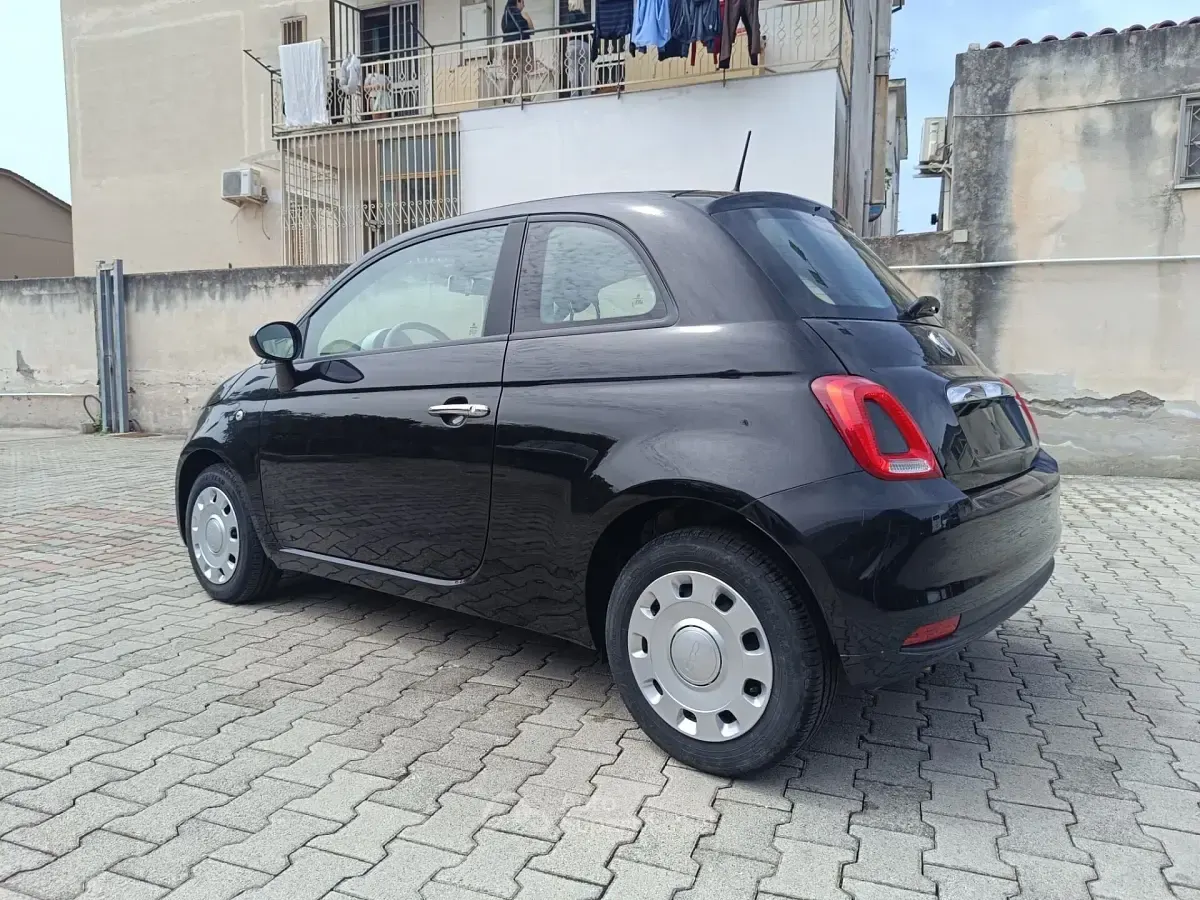Nouvelle Fiat 500 69 ch (50 kW) 2026 Noir Berline