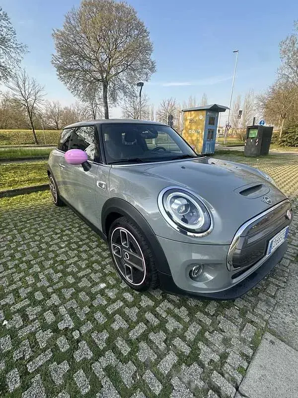 Usata Mini Cooper SE 75 kW (102 CV) 2020 Utilitaria