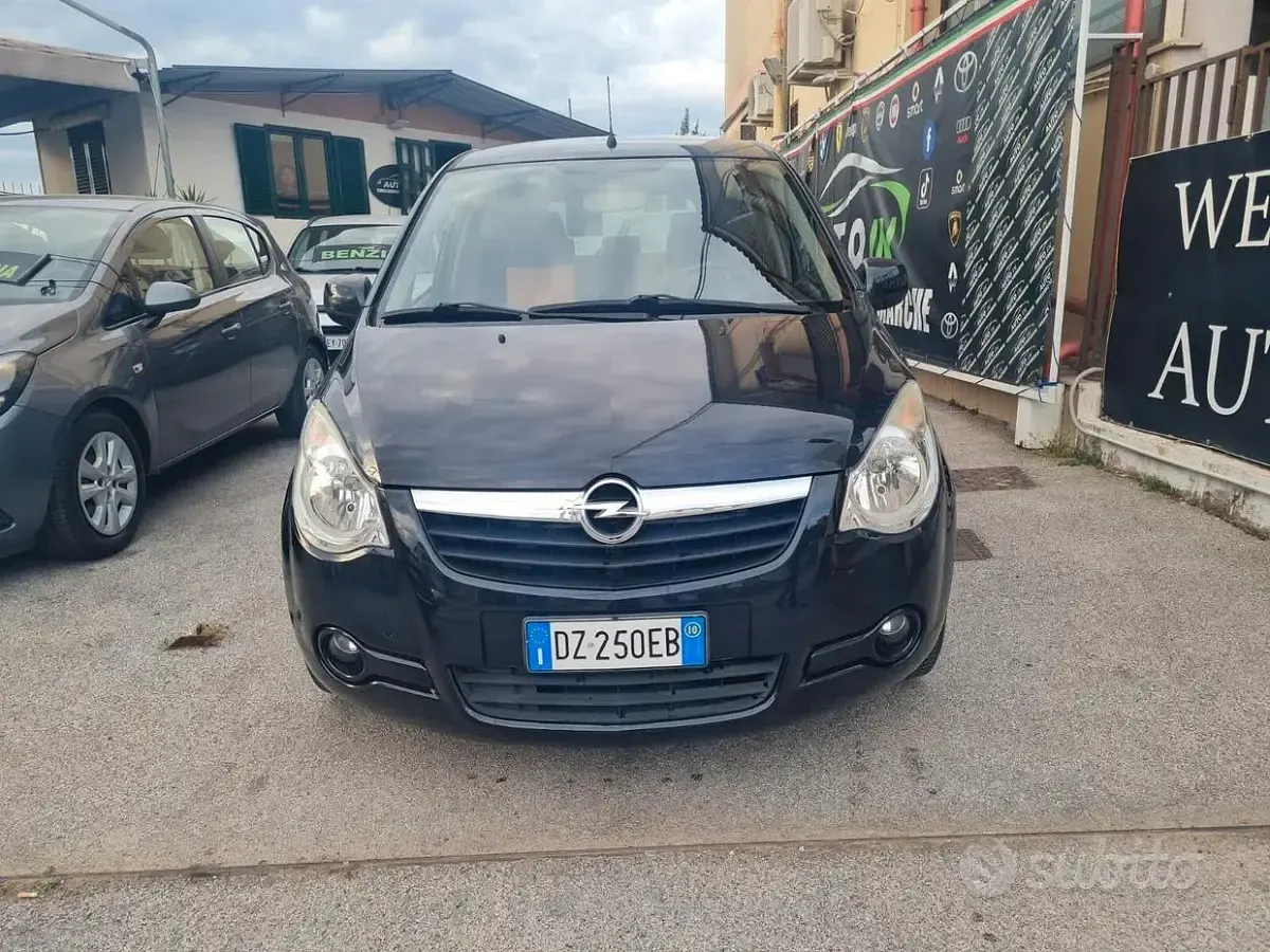 Begagnad Opel Agila Enjoy 86 HK (63 kW) 2010 Svart Halvkombi