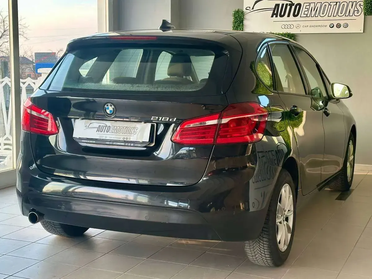 Usata BMW 218 Active Tourer 150 CV (110 kW) 2017 Nero Monovolume