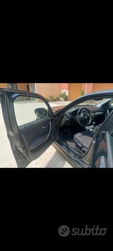 Usata BMW 118 2010 Nero Utilitaria