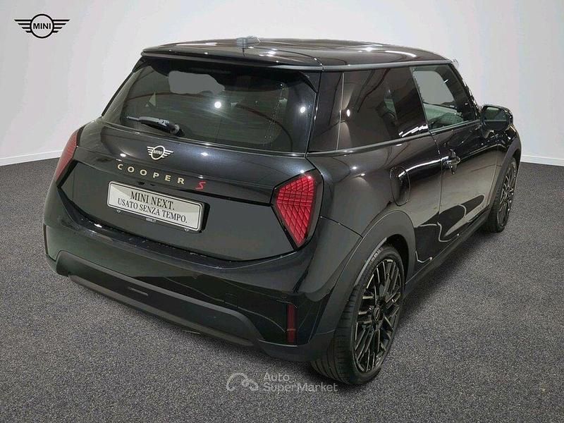 Usata Mini John Cooper Works Clubman Favoured 204 CV (150 kW) 2024 Nero Station wagon