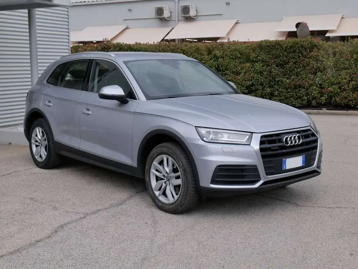 Usata Audi Q5 Business 190 CV (139 kW) 2018 Argento SUV