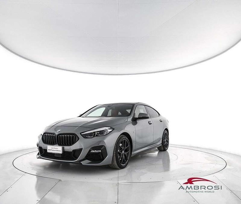 Grigio Usata 2024 BMW 218 M Sport Tre volumi | 34.000 € (Ottimo prezzo) - Immagine 1/4