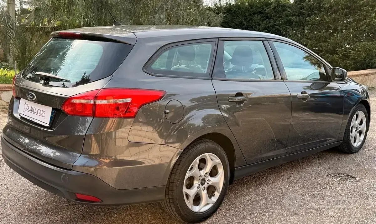 Occasion Ford Focus 95 ch (69 kW) 2015 Marron Break