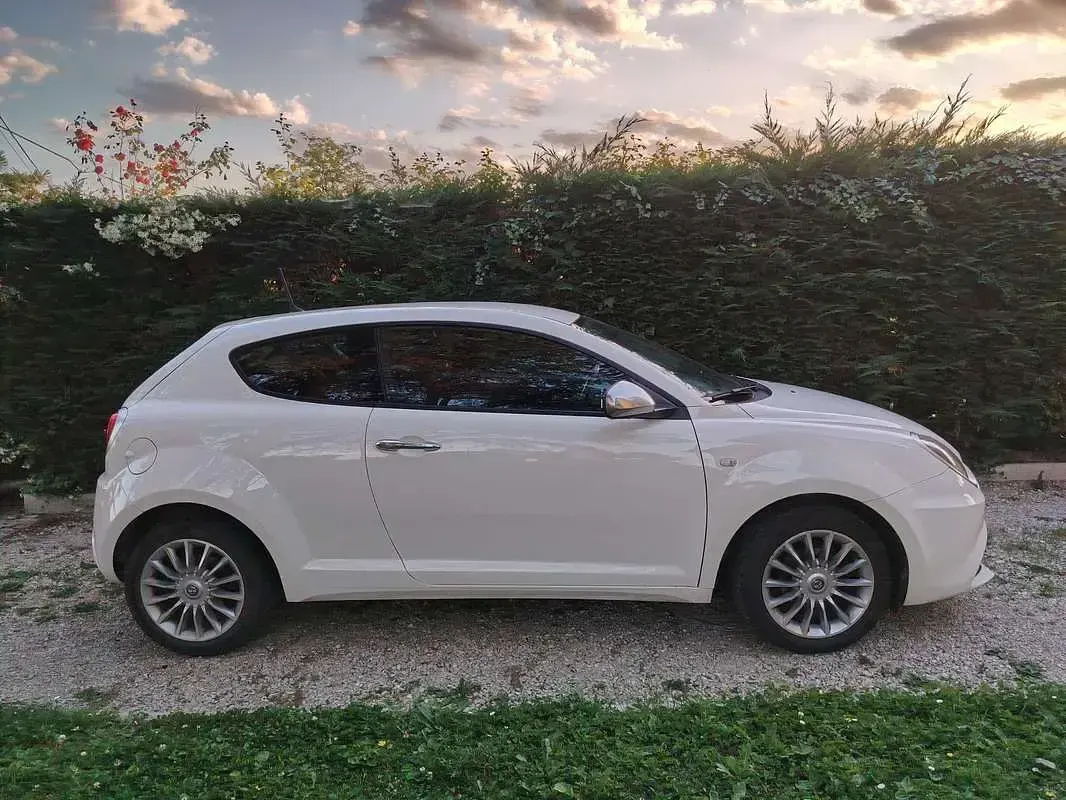 Usata Alfa Romeo MiTo Distinctive 79 CV (58 kW) 2017 Utilitaria
