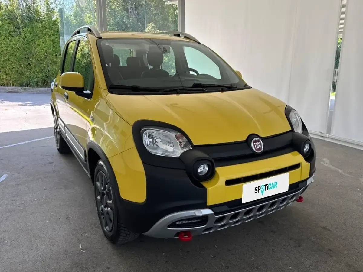 Usata Fiat Panda Cross Cross 69 CV (50 kW) 2019 Giallo Utilitaria