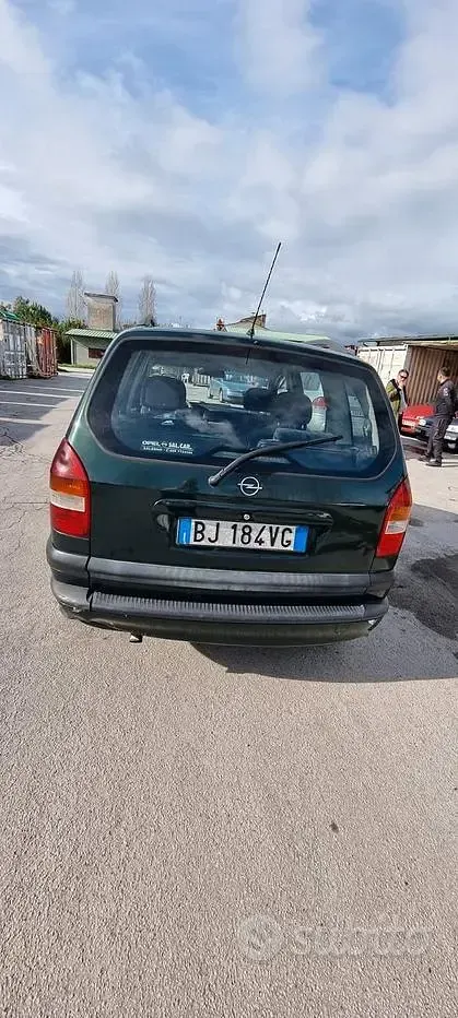 Usata Opel Zafira 82 CV (60 kW) 2000 Verde Monovolume