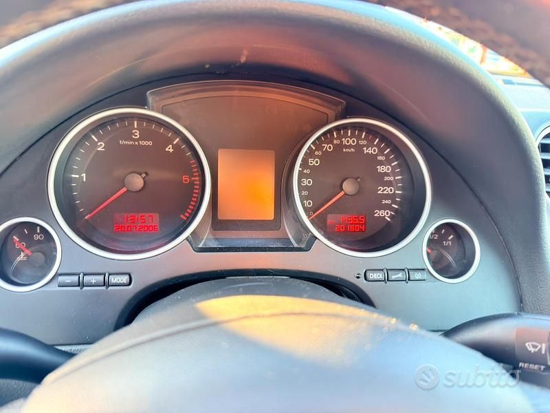 Usata Audi A4 Cabriolet 140 CV (102 kW) 2008 Grigio Cabrio