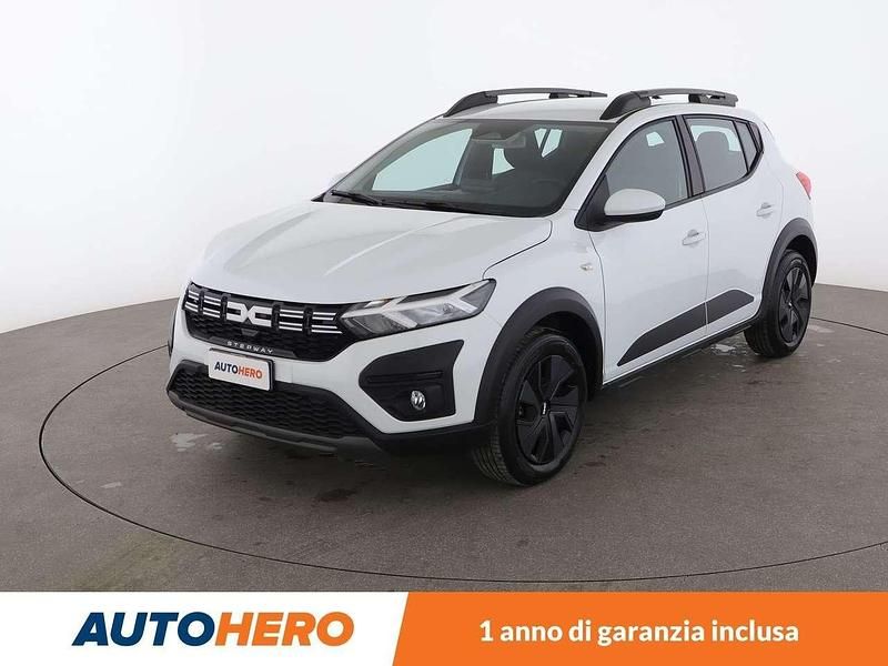 Bianco Nuova 2025 Dacia Sandero Expression Due volumi | 17.999 € (Buon prezzo) - Immagine 1/3