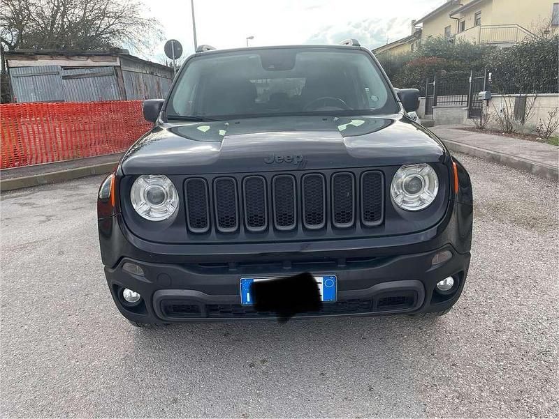 Usata Jeep Renegade Trailhawk 170 CV (125 kW) 2015 SUV