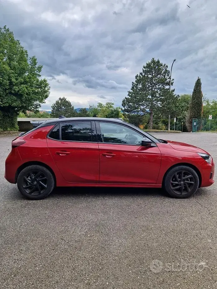 Usata Opel Corsa GS Line 131 CV (96 kW) 2023 Rosso Utilitaria