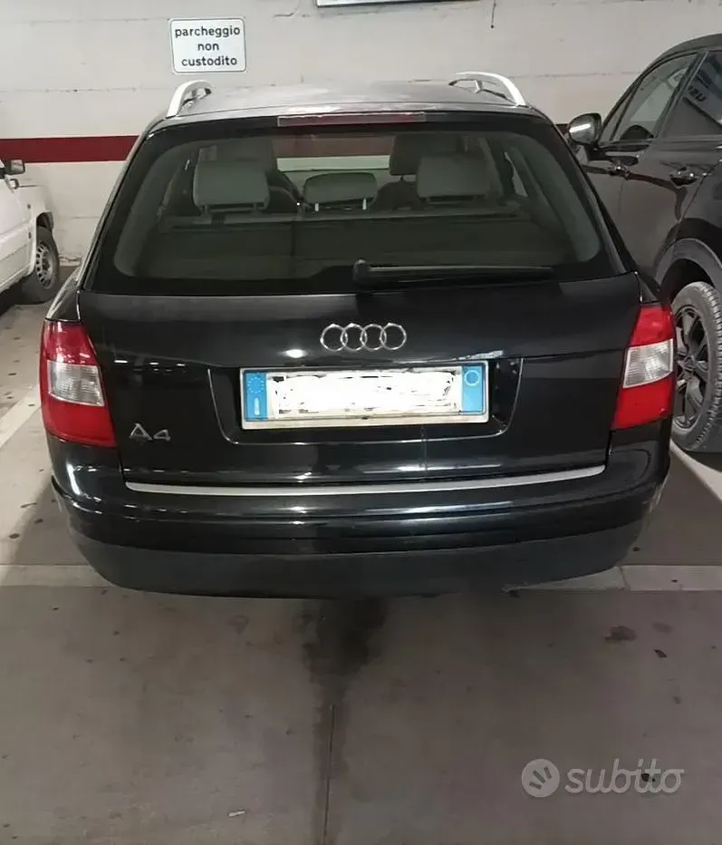 Usata Audi A4 130 CV (95 kW) 2002 Nero Station wagon