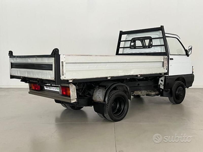 Usata Piaggio Porter 65 CV (47 kW) 2005 Bianco Furgone