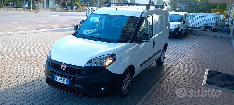 Usata Fiat Doblò S 105 CV (77 kW) 2020 Bianco Monovolume