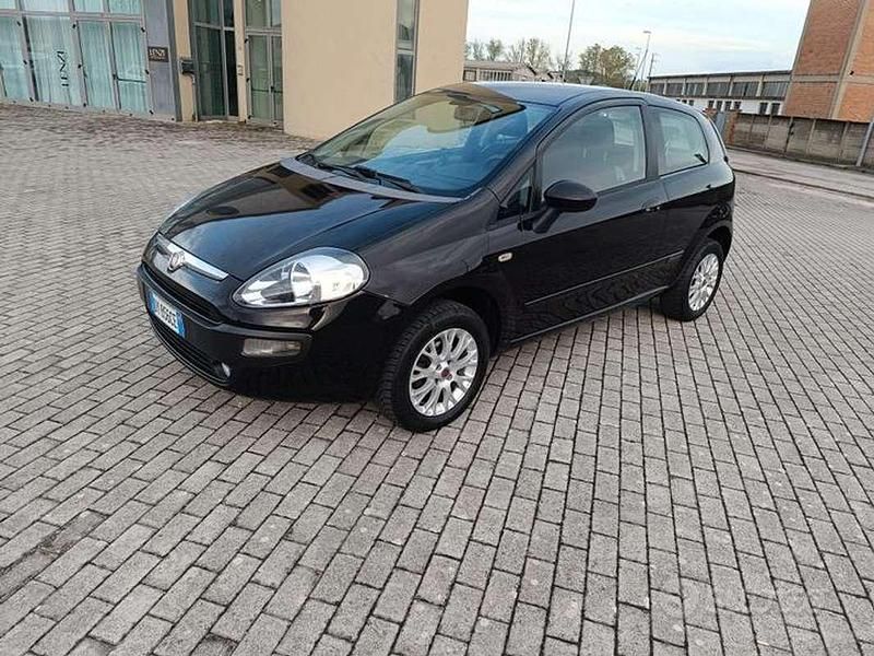 Usata Fiat Punto Evo Dynamic 69 CV (50 kW) 2009 Nero Utilitaria