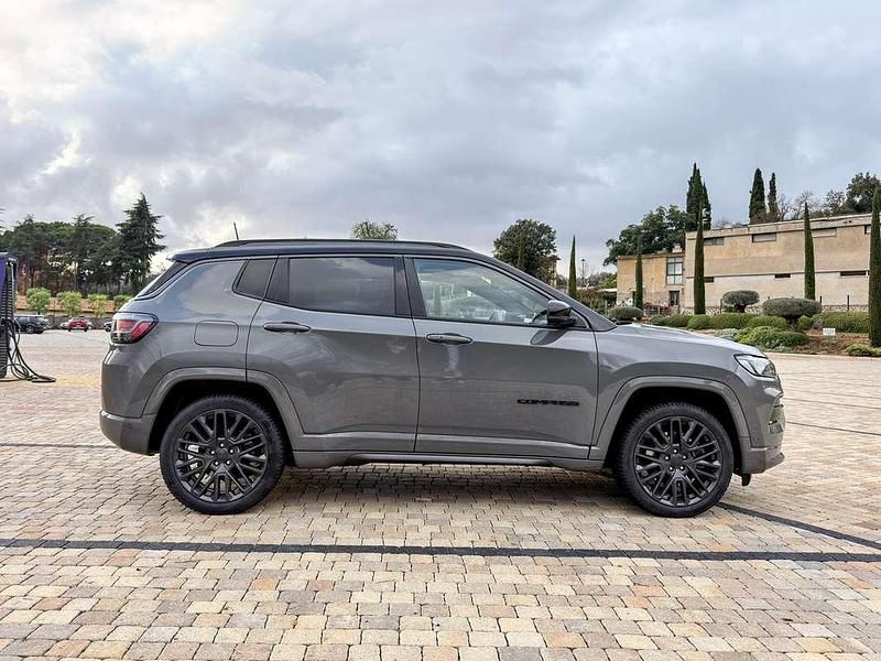 Usata Jeep Compass 179 CV (131 kW) 2021 Grigio SUV