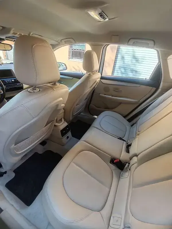 Usata BMW 218 Active Tourer Advantage 150 CV (110 kW) 2015 Bianco Monovolume