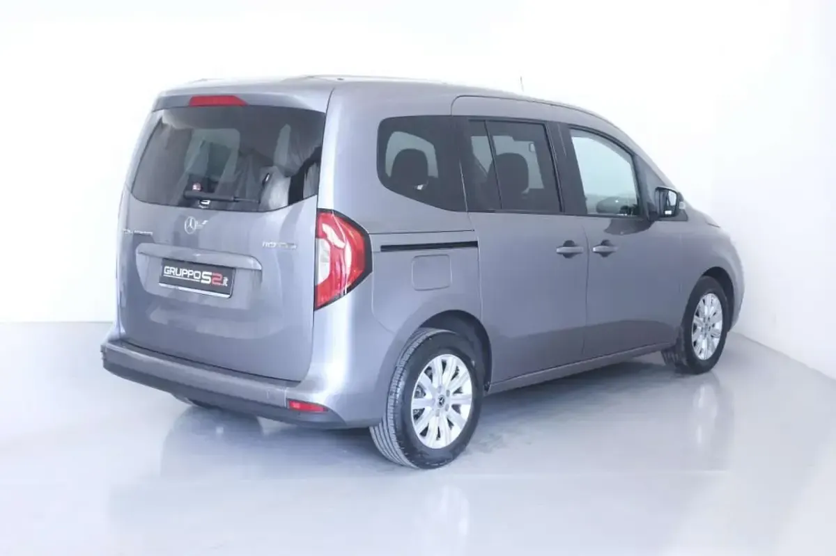 Käytetty Mercedes Citan 110 95 HP (69 kW) 2023 Harmaa Farmari