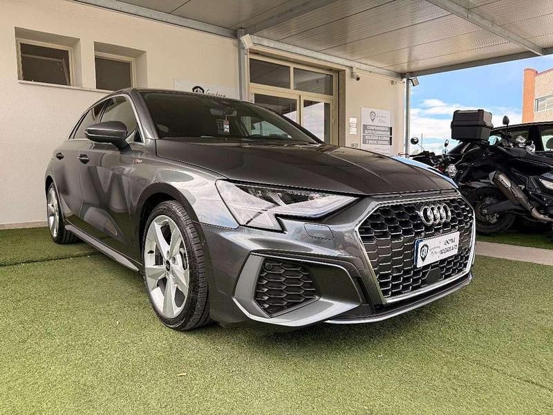 Usata Audi A3 S-Line 116 CV (85 kW) 2021 Grigio Berlina