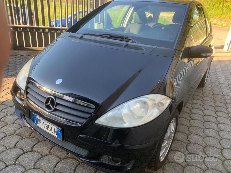 Usata Mercedes A180 Avantgarde 108 CV (79 kW) 2005 Nero Coupé