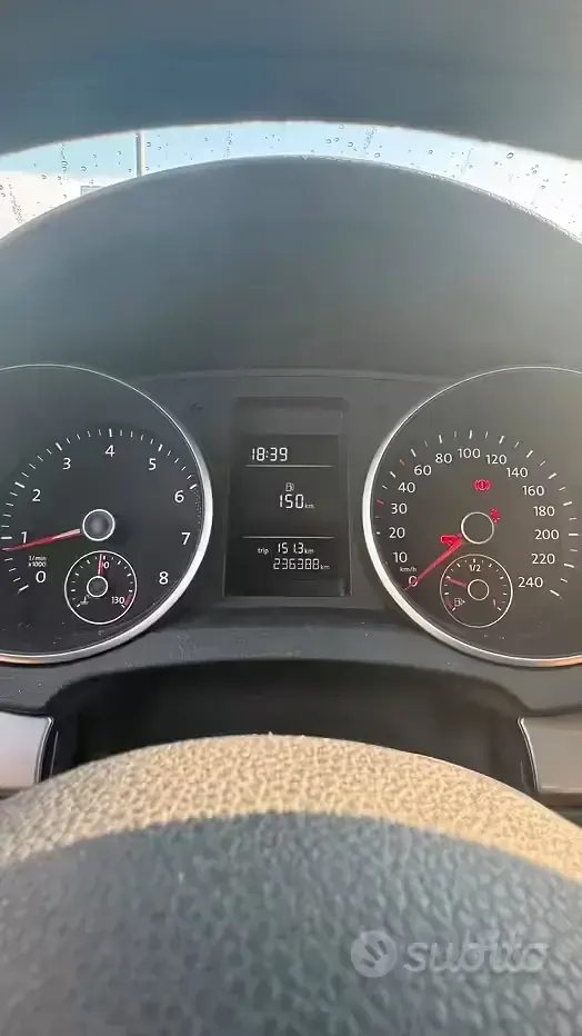 Usata VW Golf VI 80 CV (58 kW) 2011 Bianco Utilitaria