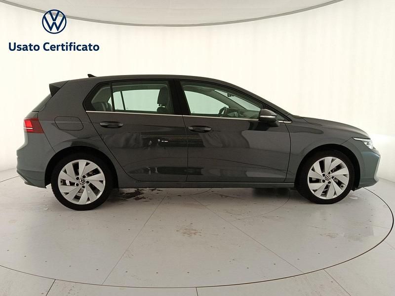 Usata VW Golf VIII Style 150 CV (110 kW) 2025 Grigio Berlina