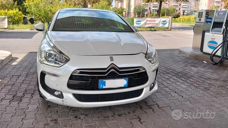 Bianco Usata 2024 DS Automobiles DS5 Due volumi | 4500 € - Immagine 1/4