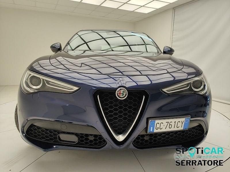 Usata Alfa Romeo Stelvio Business 160 CV (117 kW) 2020 Blu SUV