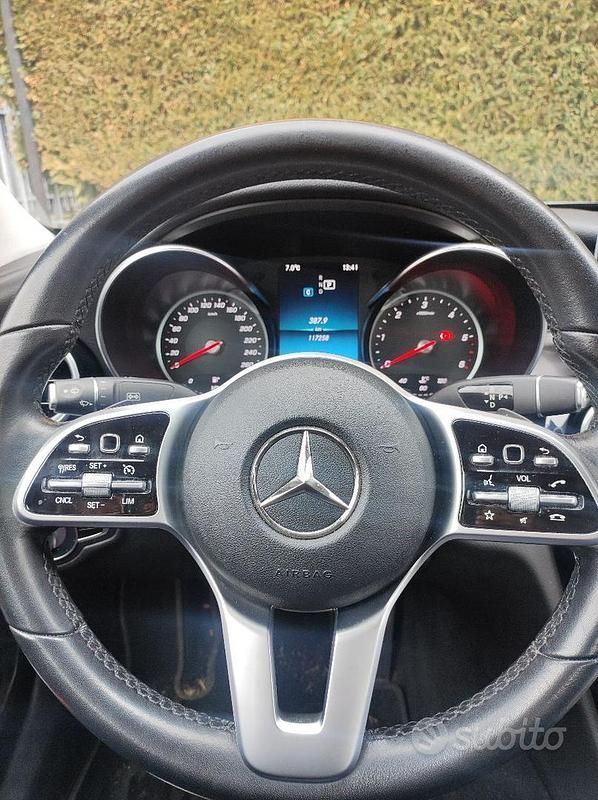 Usata Mercedes C220 194 CV (142 kW) 2019 Argento Berlina