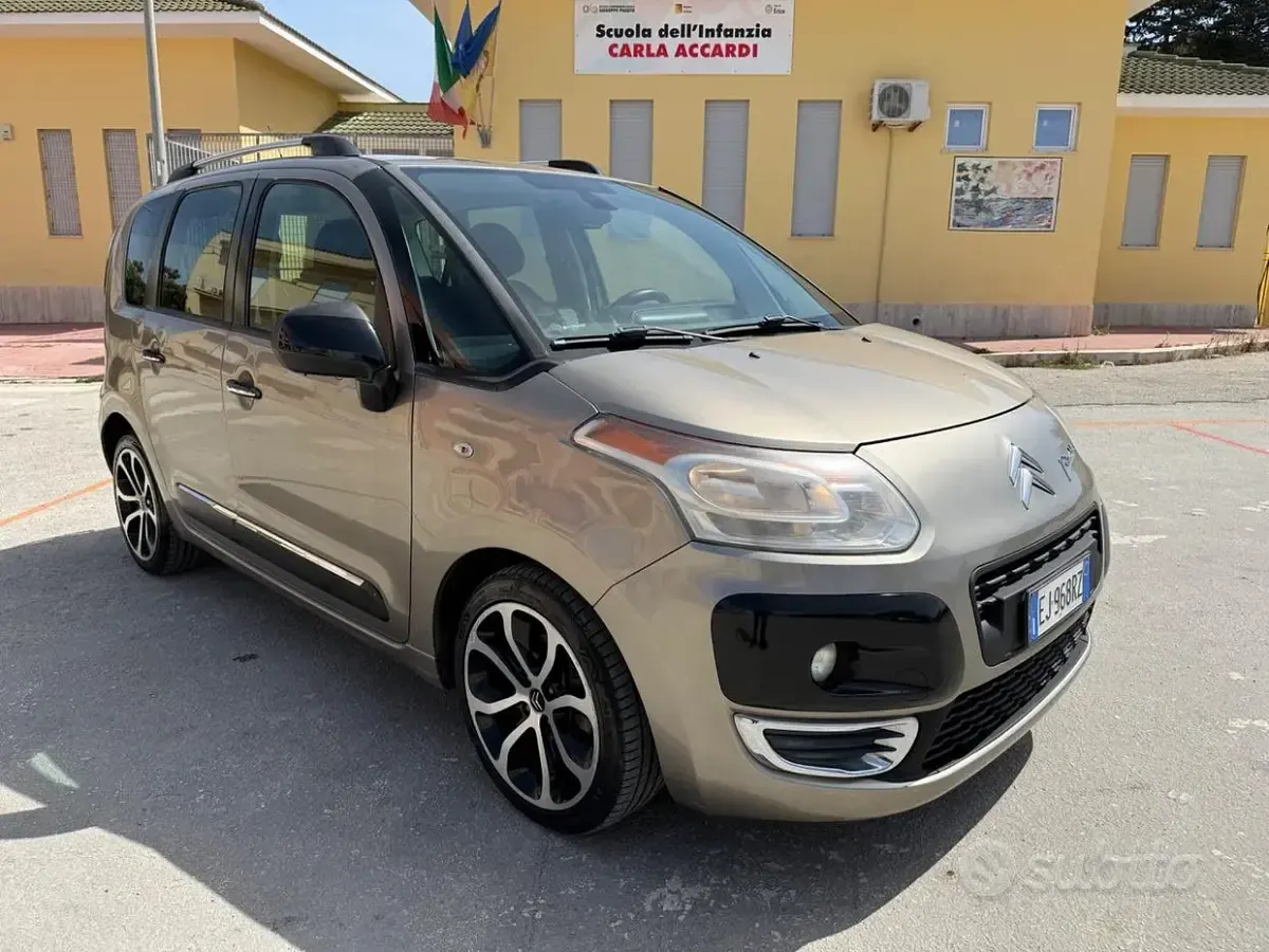 Usata Citroën C3 Picasso Exclusive 109 CV (80 kW) 2011 Grigio Monovolume