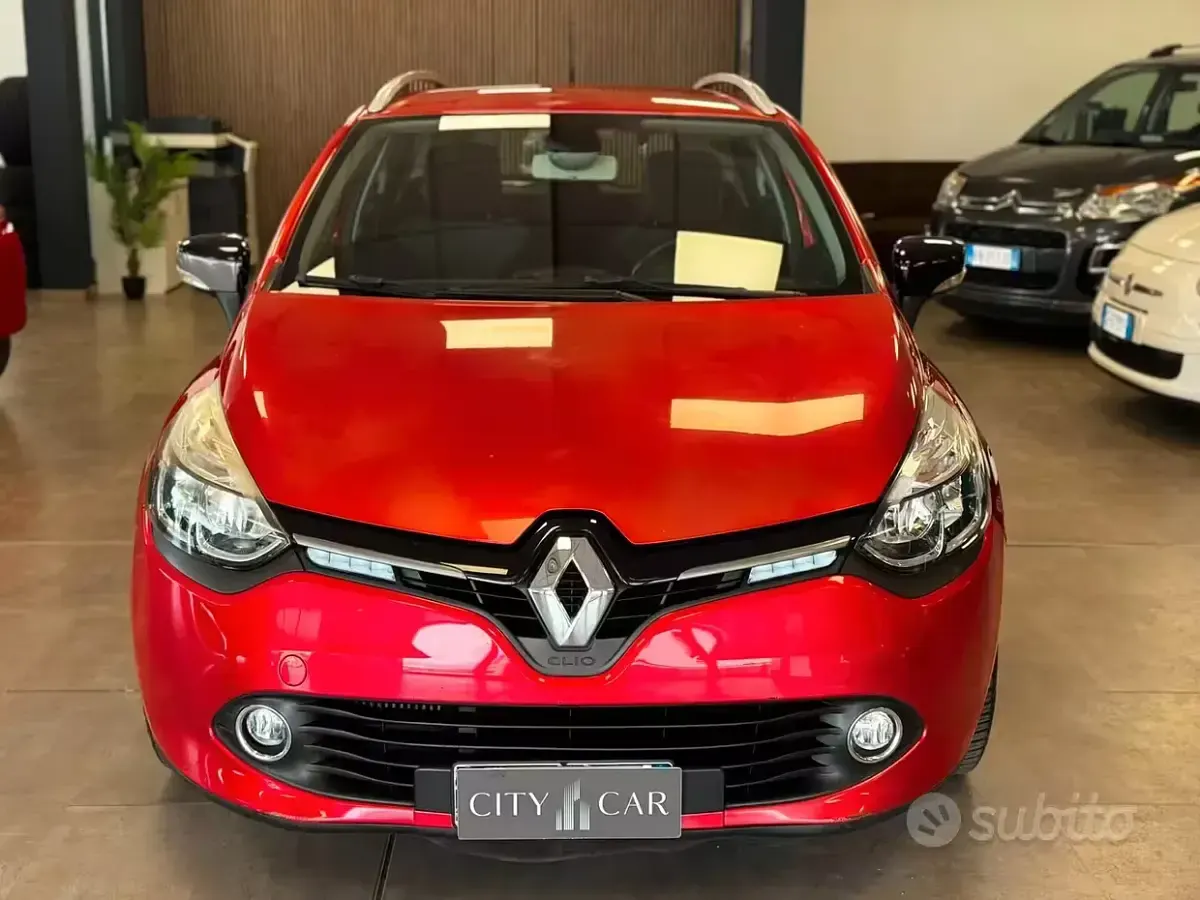 Usata Renault Clio 90 CV (66 kW) 2015 Rosso Station wagon