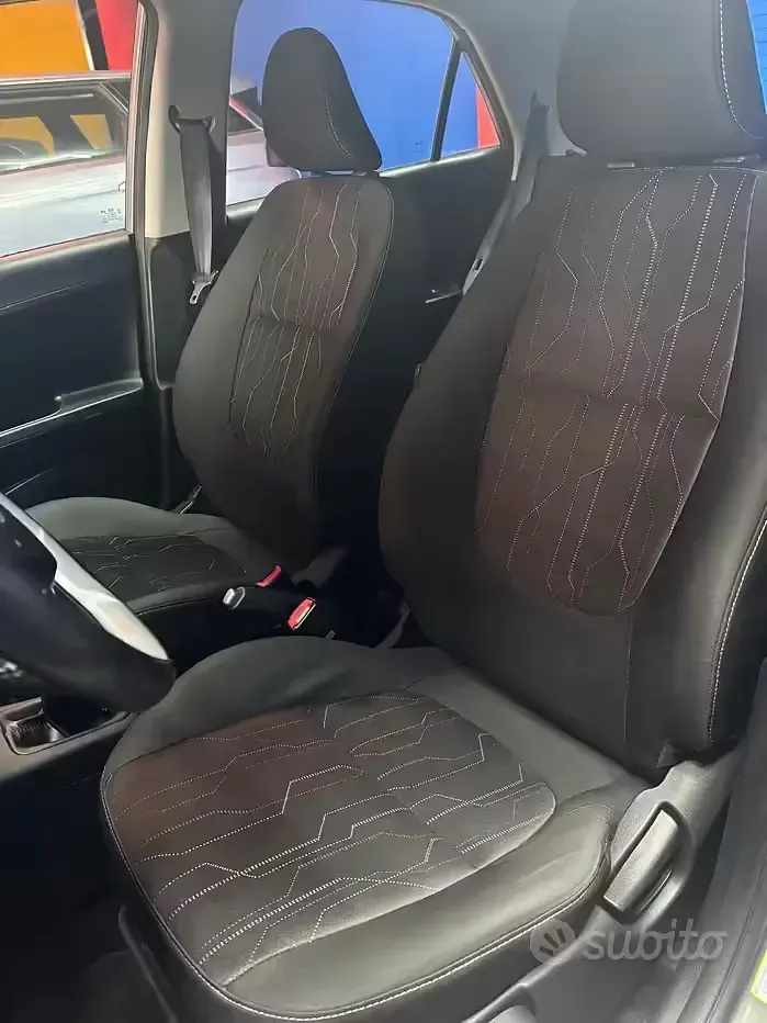 Begagnad Kia Picanto 67 HK (49 kW) 2014 Grå Halvkombi